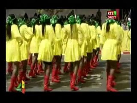 Défilé des majorettes de Kennedy qui rendent hommage à Doudou Ndiaye Coumba Rose