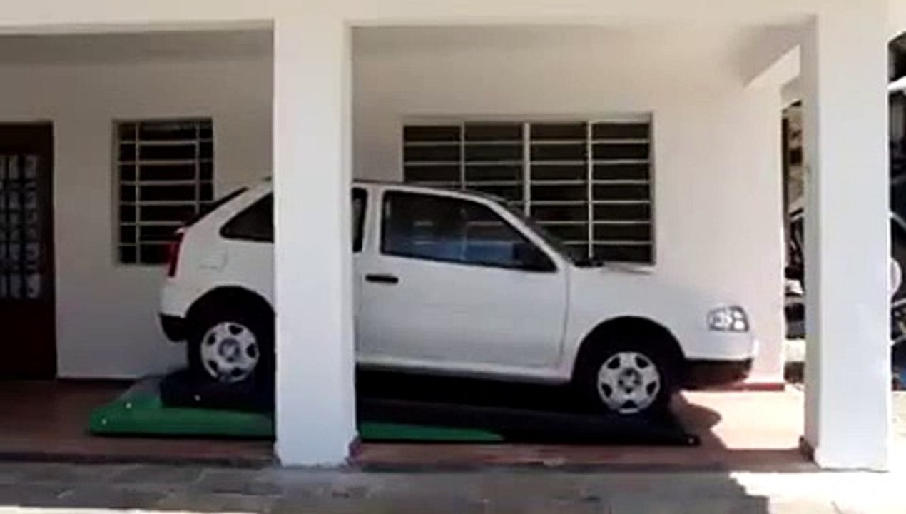 1 Arabalık Yere 2sini Parketmek