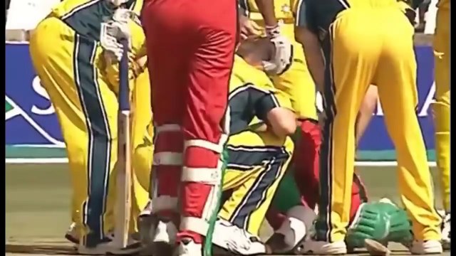 Shoaib Akhtar Vs Brett Lee Fast ! Faster !! Fastest !!!! Best Bowling and Wickets