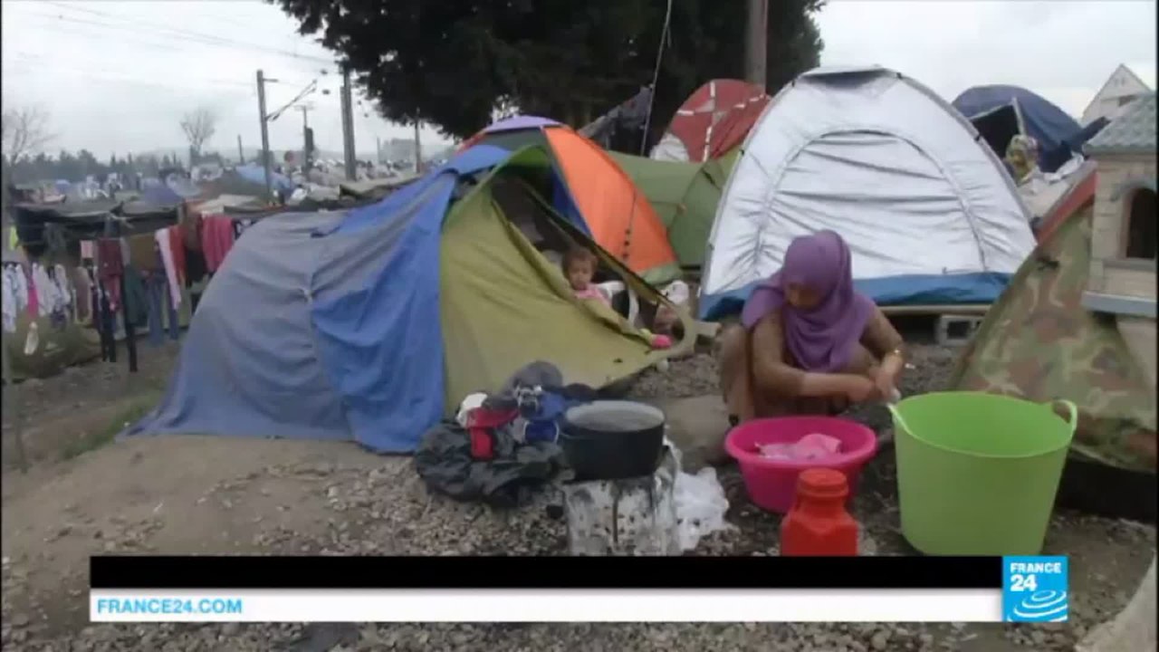 Europe migrant crisis: First migrants expelled from Greece to Turkey