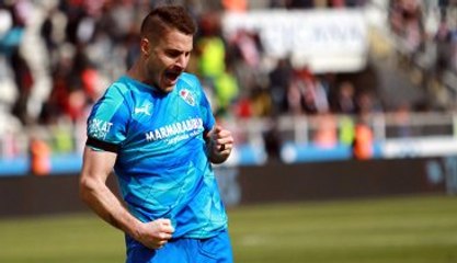 Fatih Terim'in Yeni Gözdesi Deniz Yılmaz