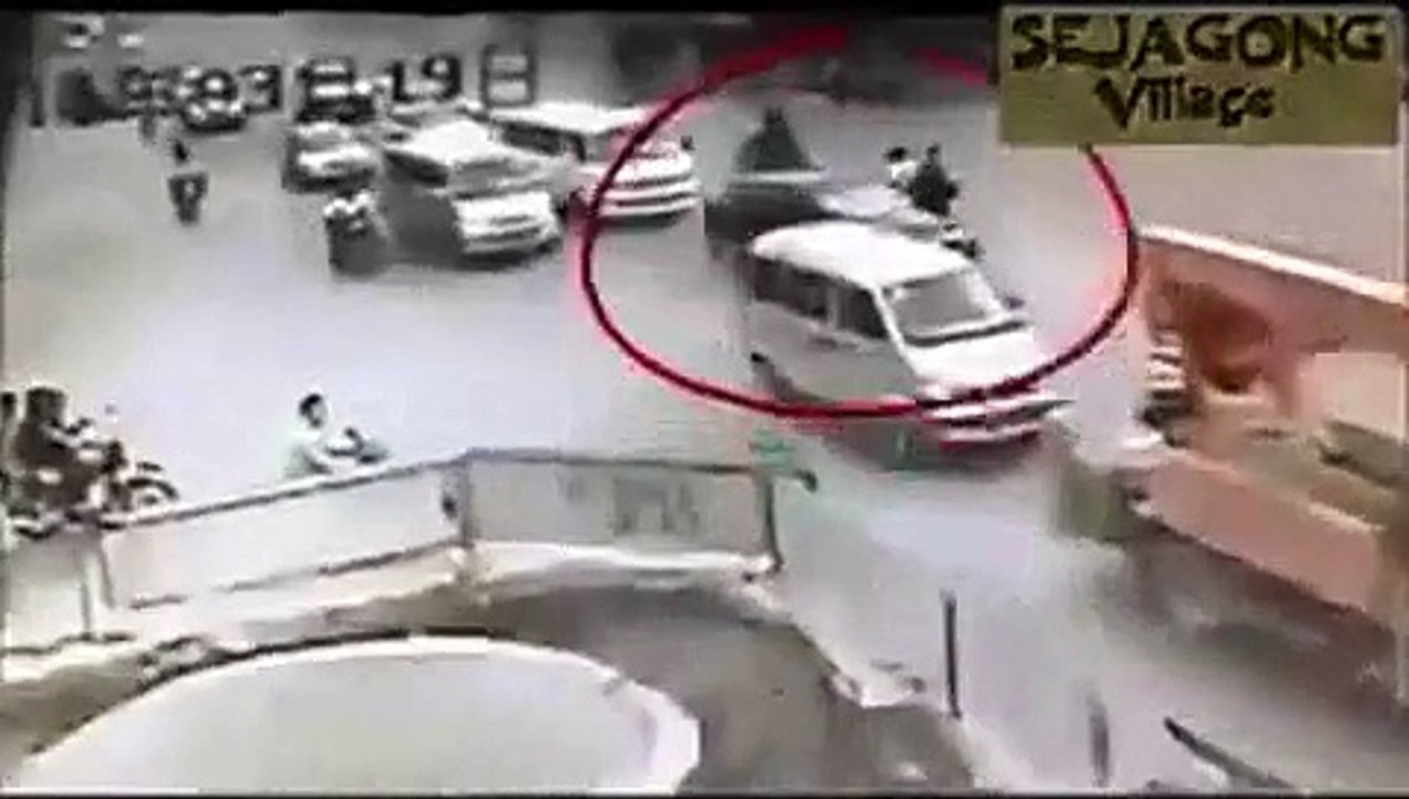 Şaşkın sürücü ne içmiş acaba