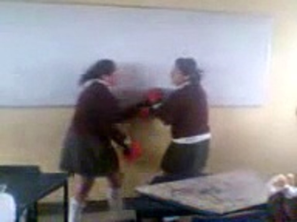 pelea estupida de la secundaria felipe carrillo puerto
