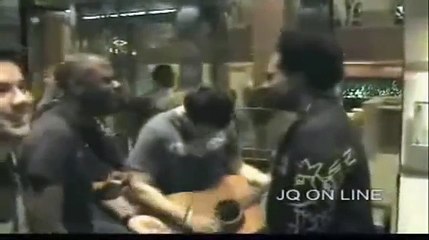 Thalles Roberto e Jota Quest na rua.
