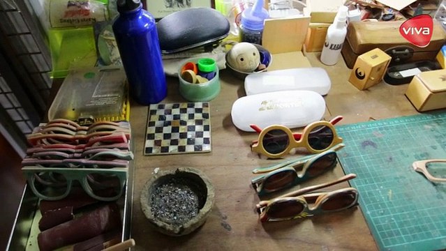 Kacamata Unik dari Papan Skateboard Bekas