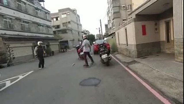 Road Rage en mode Taïwanais. Quand tu tombes sur un champion de karaté