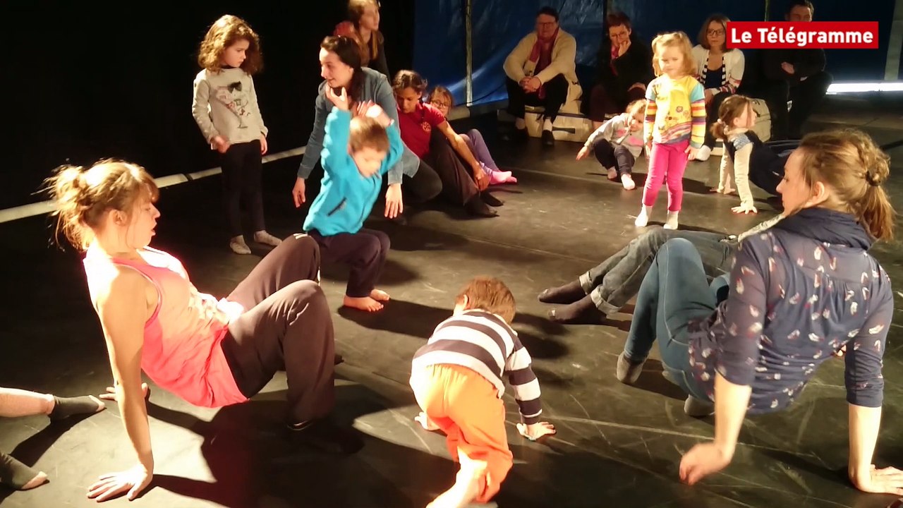 Quimper. Ateliers cirque avec Balles à fond