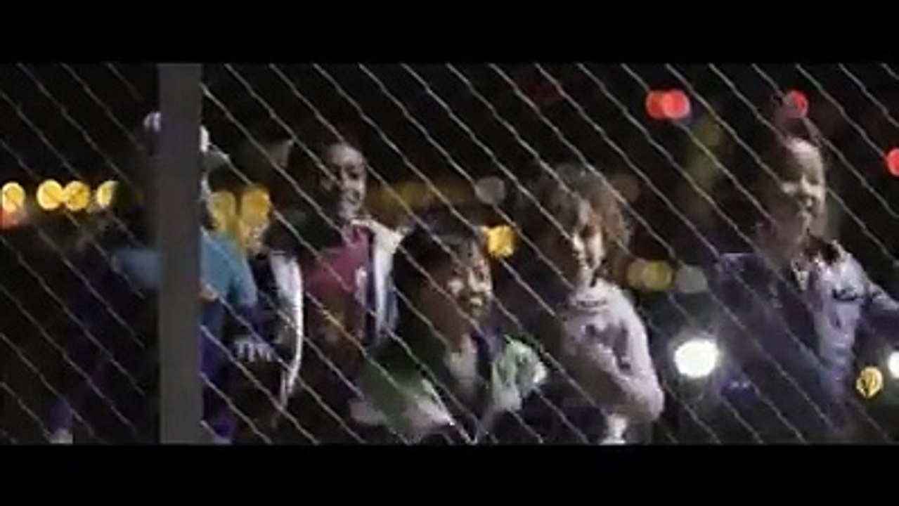 LIONEL MESSI Playing Cricket