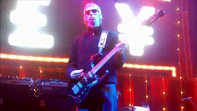 Oasis - Live Manchester 2005 HD Full Concert 41