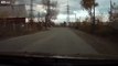 سائق روسي ينجو من حادث مروع ويقوم على قدميه