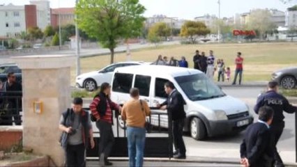 Didim'de Başkanla Meclis Üyesinin Ev ve İşlerini Kurşunlamaya 8 Gözaltı