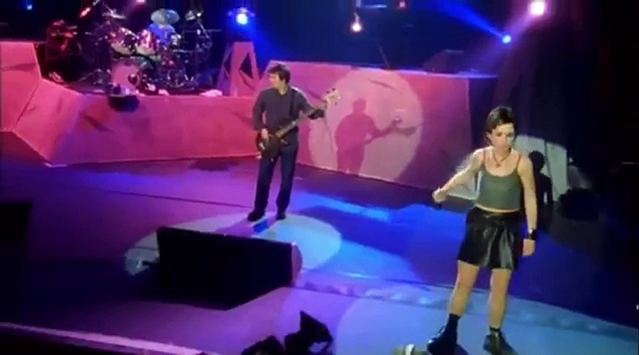The Cranberries - Complete Concert 22
