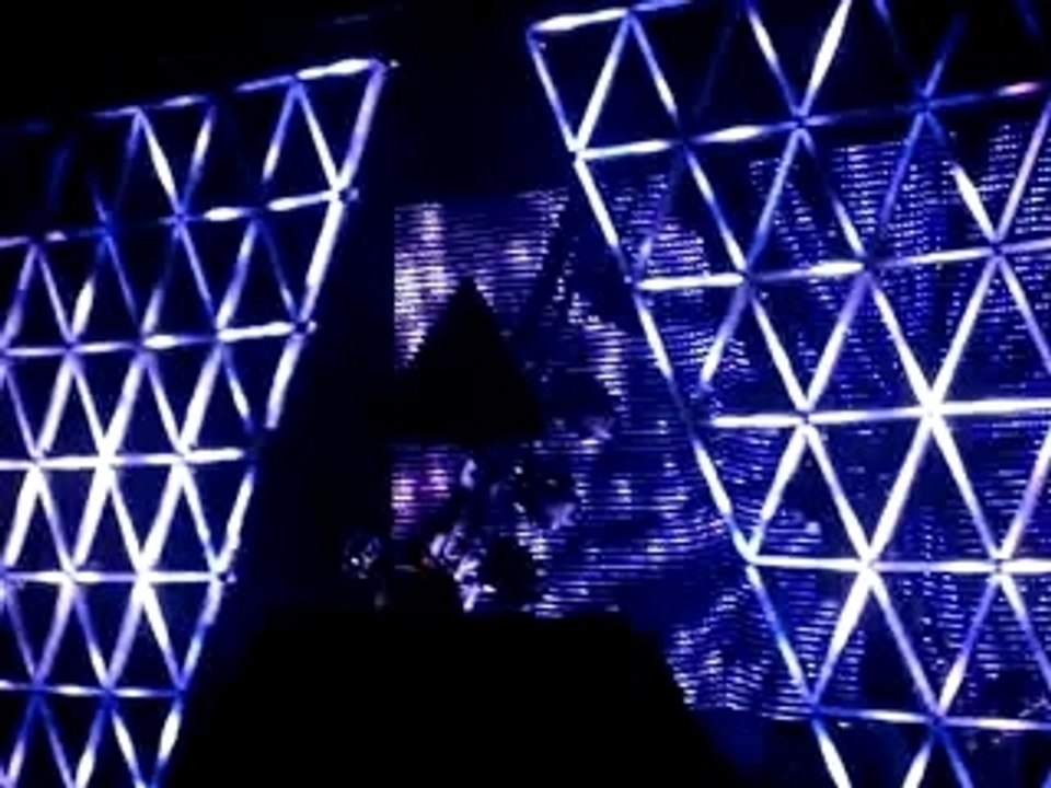 DAFT PUNK FIN 1ERE PARTIE + AU REVOIR @ BERCY ALIVE 2007