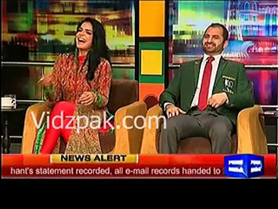 Arm wrestling between Meera & Pakistani Female Arm Wrestler