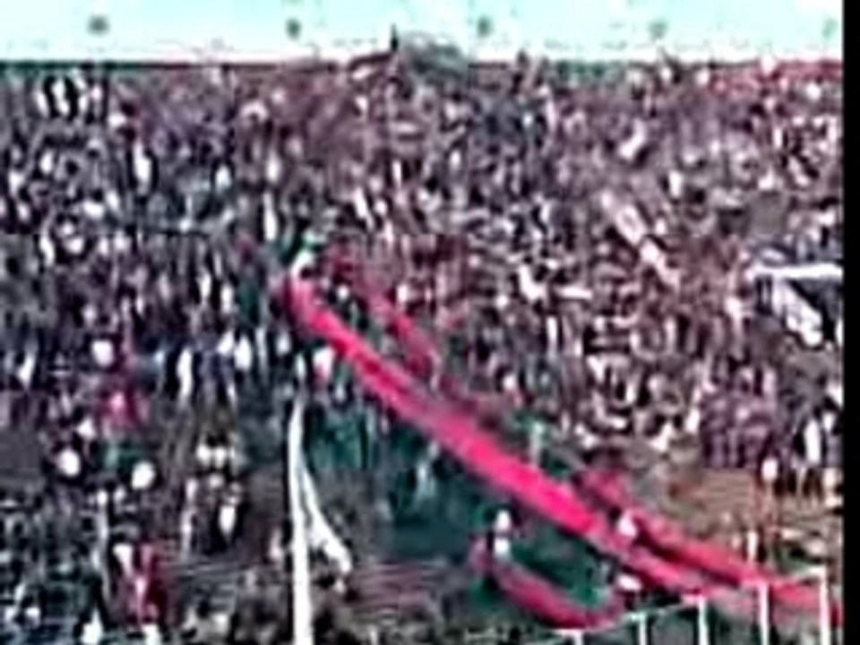 se va llenando la cancha