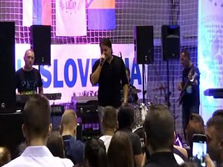 Armin Bijedic-A ja sam te volio,Gradom se sapuce