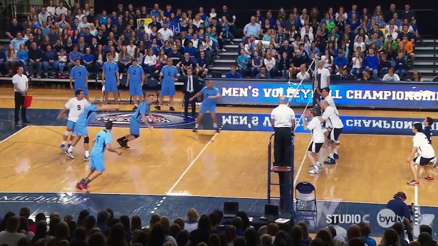 Лучший в мире игрок в волейбол. Прикол!