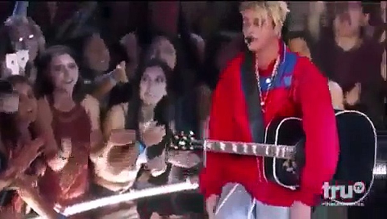 Justin Bieber Performs ‘Company’ at iHeartRadio Music Awards 2016