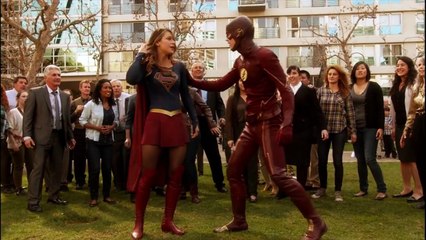 Whats Next for the Flash Supergirl Multiverse? (Nerdist News w/ Jessica Chobot)