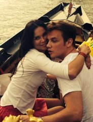 Ebru Şallı Sinan'ı Terk Etti