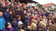 Raw  Denmark Zoo Dissects Lion In Front Of Crowd