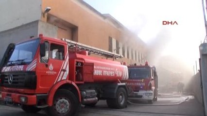 Ütü Masası Fabrikasında Yangın