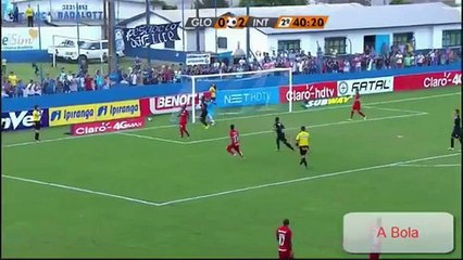 Kaleci bakmadan penaltı kurtardı!