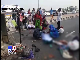 Tải video: Two killed, 6 injured as tempo overturns in Kosamba, Surat - Tv9 Gujarati