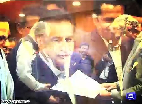 Ayaz Sadiq submits nomination papers for Speaker election, Report by Shakir Solangi, Dunya News.