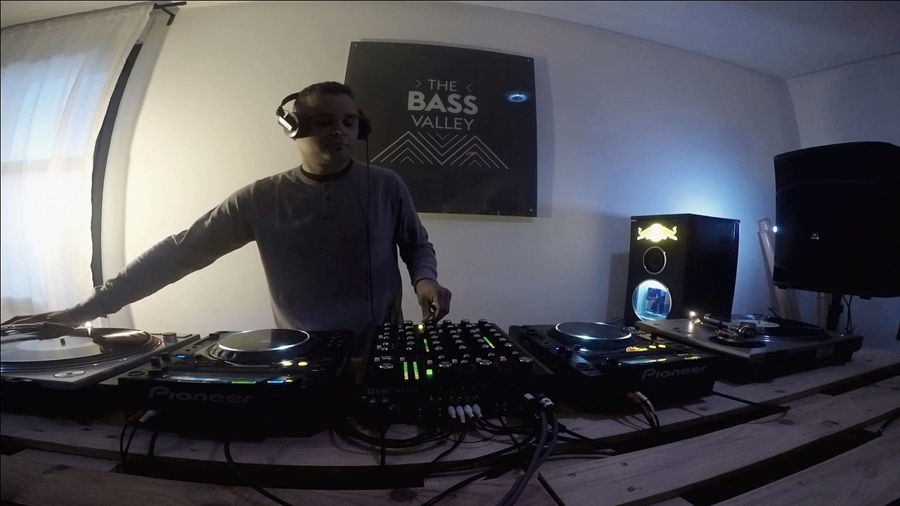 Santiago Salazar - TBV