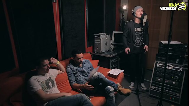 SARA JO,TROPICO BAND,DZENAN LONCAREVIC,ANDREJ ILIC - MOLIO SAM ANDJELE (OFFICIAL VIDEO)