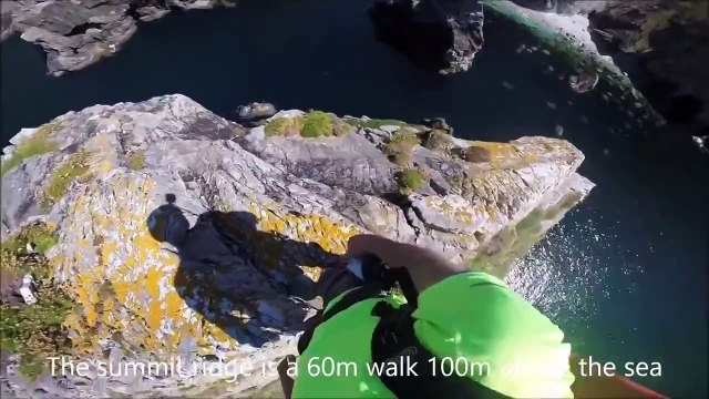 Без страховки на скалу вот это улетное видео