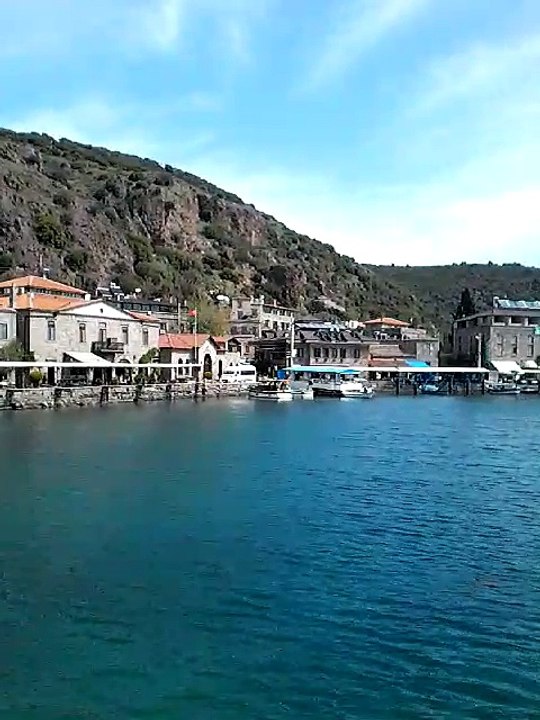 İzmir-Kusadasi-Selçuk-Efes Profesyonel Turist Rehberi Geziyor ve Anlatıyor-Dalgakirandan Assos Liman Anlatımı