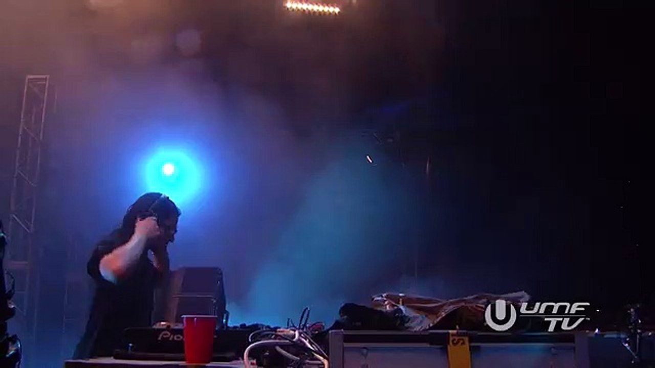 SKRILLEX LIVE @ ULTRA MUSIC FESTIVAL 2015 36
