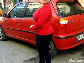 Ikimiz bir fidanin güller açan daliyiz