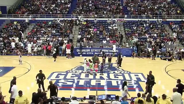 Ludacris vs. Lil Wayne Basketball Game 107