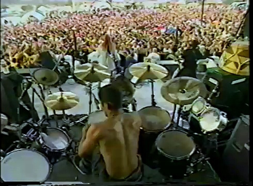 Soulfly - "Primative" Live at Ozzfest 2000