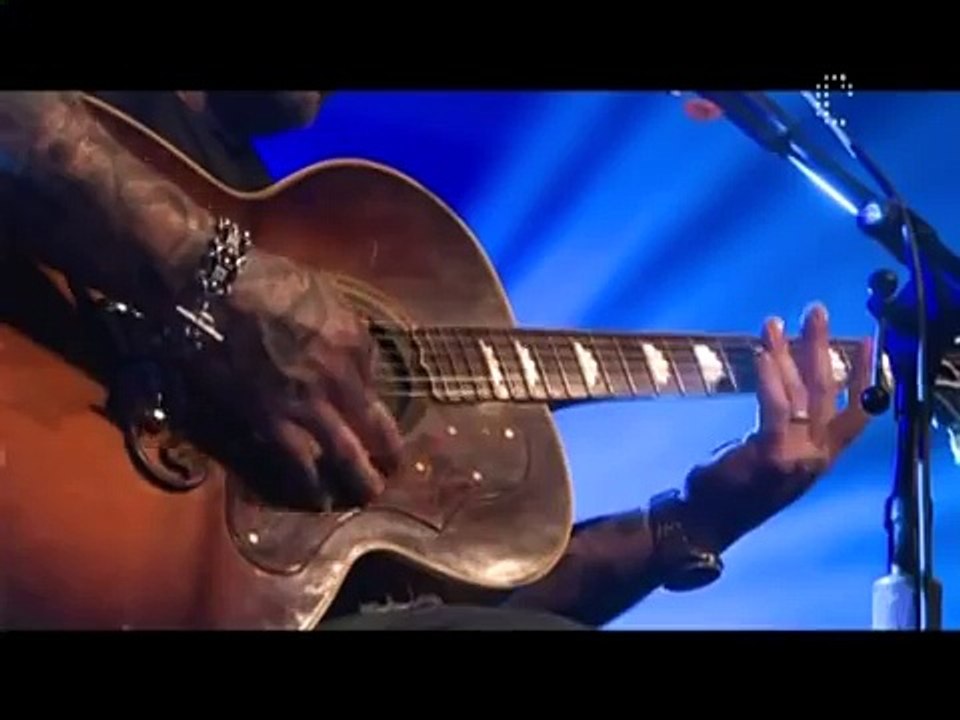 Staind - Live Music Hall, Cologne, Germany on October 17, 2011 25