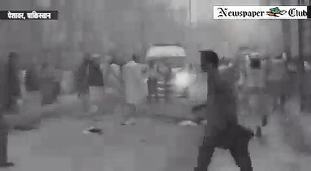 5 Killed As Bomb Rips Through Bus In Peshawar