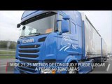 El megatruck arranca en España con su primer trayecto en carretera y autopista