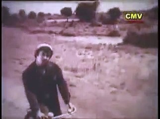 Chumki Choleche Eka Pothe