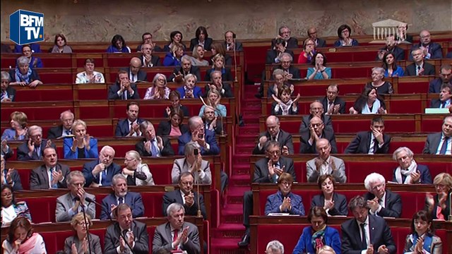 Valls sur le voile: On ne peut accepter qu'on veule effacer la femme de l'espace public