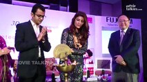 Twinkle Khanna At Launch Of Fujifilms 50 Micron 3D Mammography Device