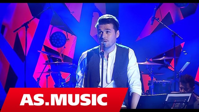 Alban Skenderaj - Kur fjalet mungojne - Tingujt E Ditarit Tim ( Live Acoustic )