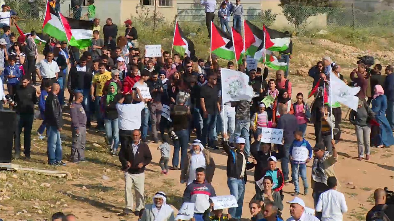 مراسلو الجزيرة-يوم الأرض وشارع الحمرا ببيروت
