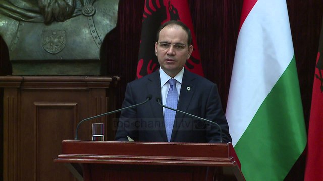 Refugjatët, Nishani: Gati për të qenë pjesë e zgjidhjes - Top Channel Albania - News - Lajme