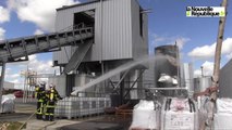 VIDEO (41) Une cuve à bitume en feu dans une entreprise d'Averdon (Loir-et-Cher)