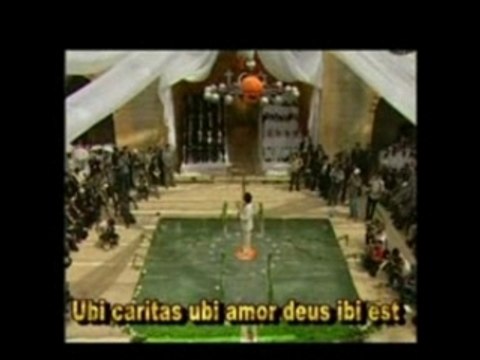 Mahsun Kirmizigul - Bizden degildir canli