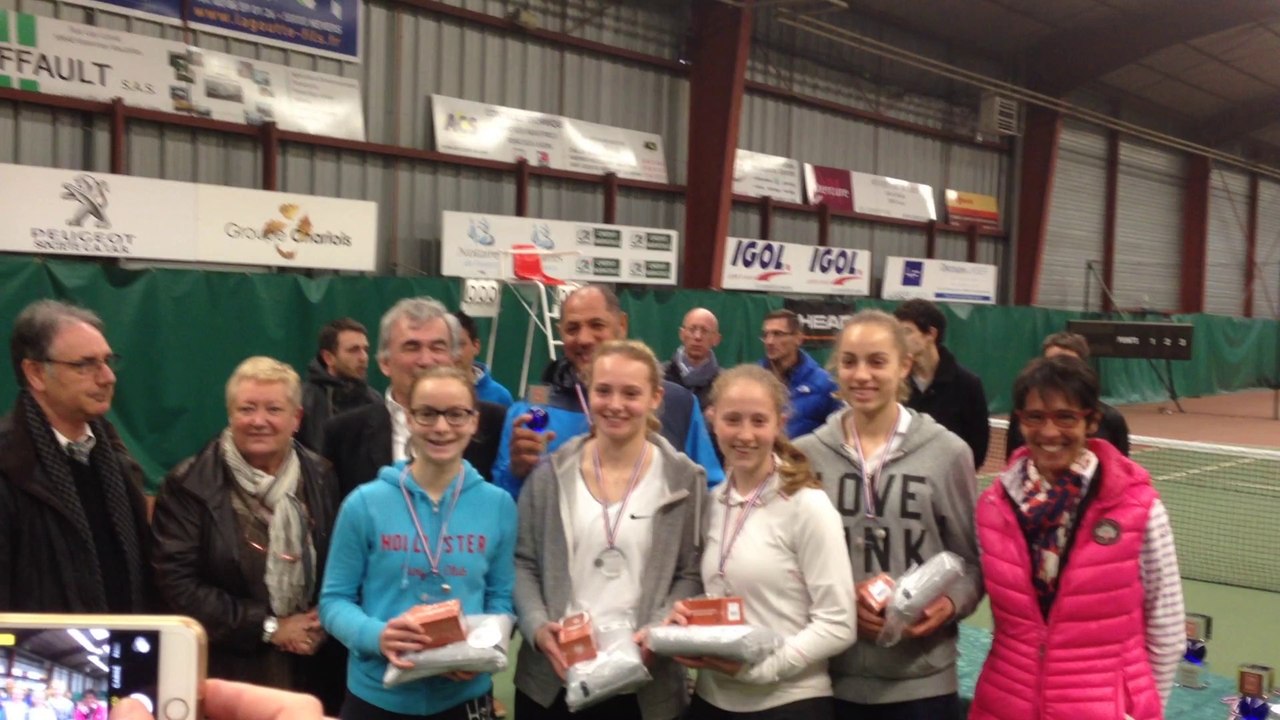 Les filles de Levallois vice-championnes de France de tennis par équipe 15-16 ans 2015 et 2016