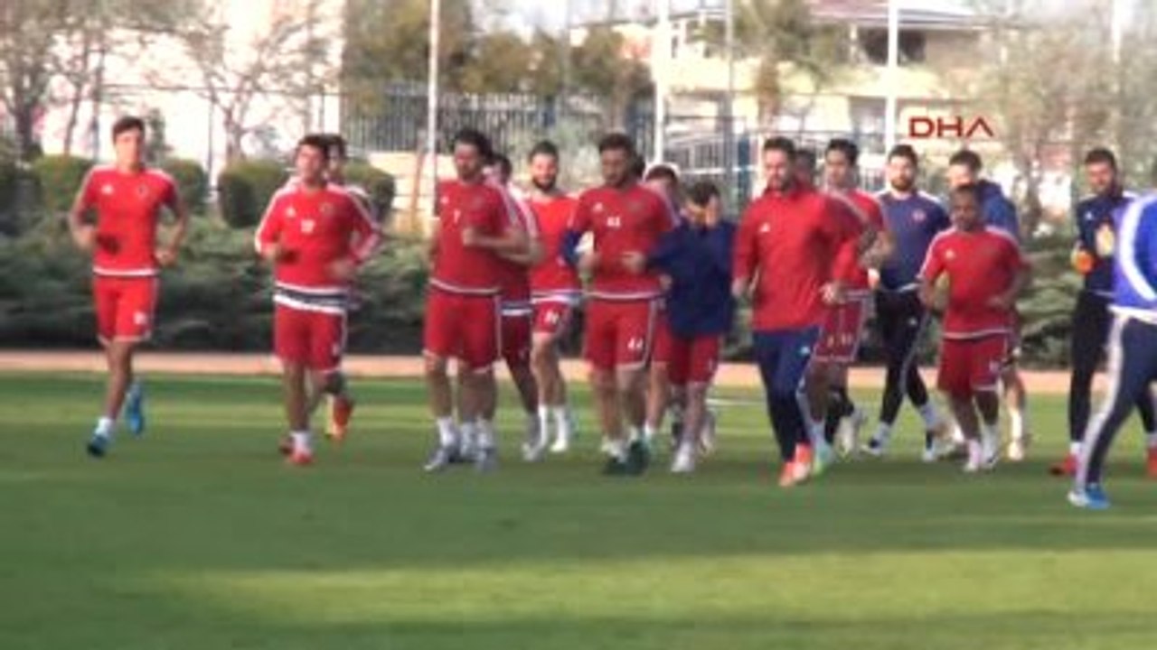 Mersin İdmanyurdu Teknik Direktörü Özat Bu Takım Son Güne Kadar Acı Çekecek Ama Son Gün Ligde...